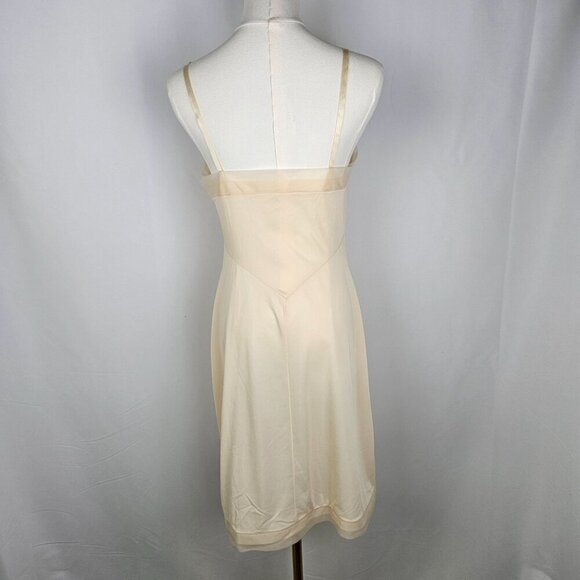 Vintage Vanity Fair Nylon Slip Dress 34 S Beige Made In USA - Picture 3 of 7